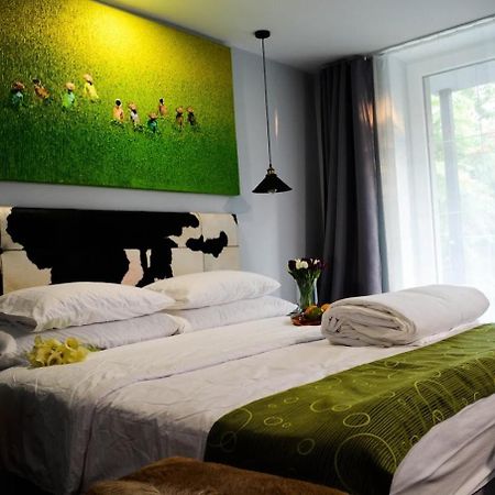 The One Apartments (Adults Only) Шиофок Экстерьер фото