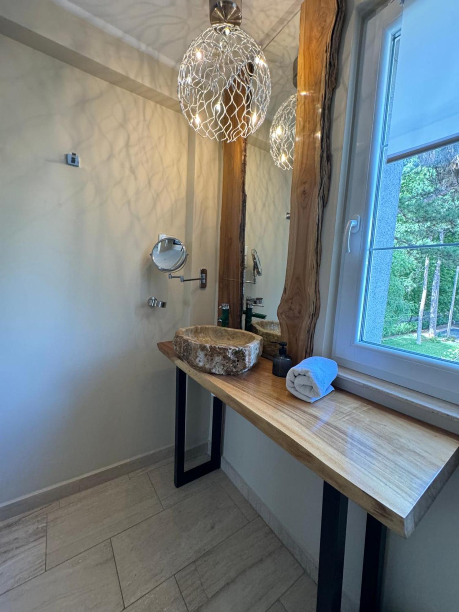 The One Apartments (Adults Only) Шиофок Экстерьер фото