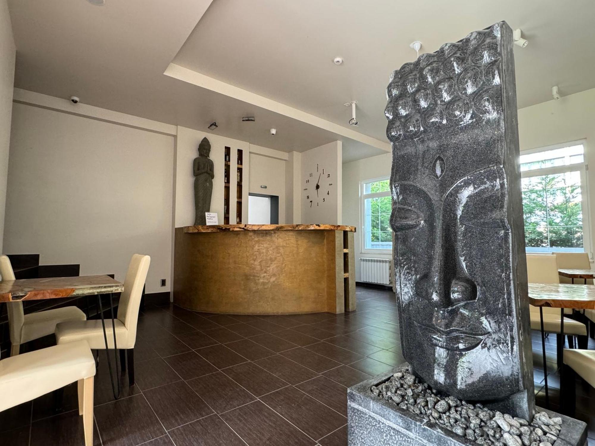 The One Apartments (Adults Only) Шиофок Экстерьер фото