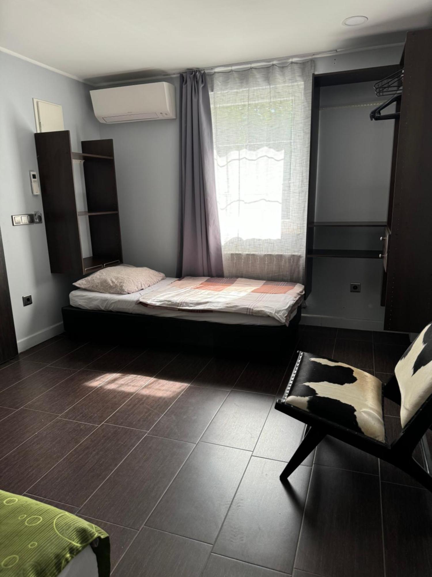 The One Apartments (Adults Only) Шиофок Экстерьер фото