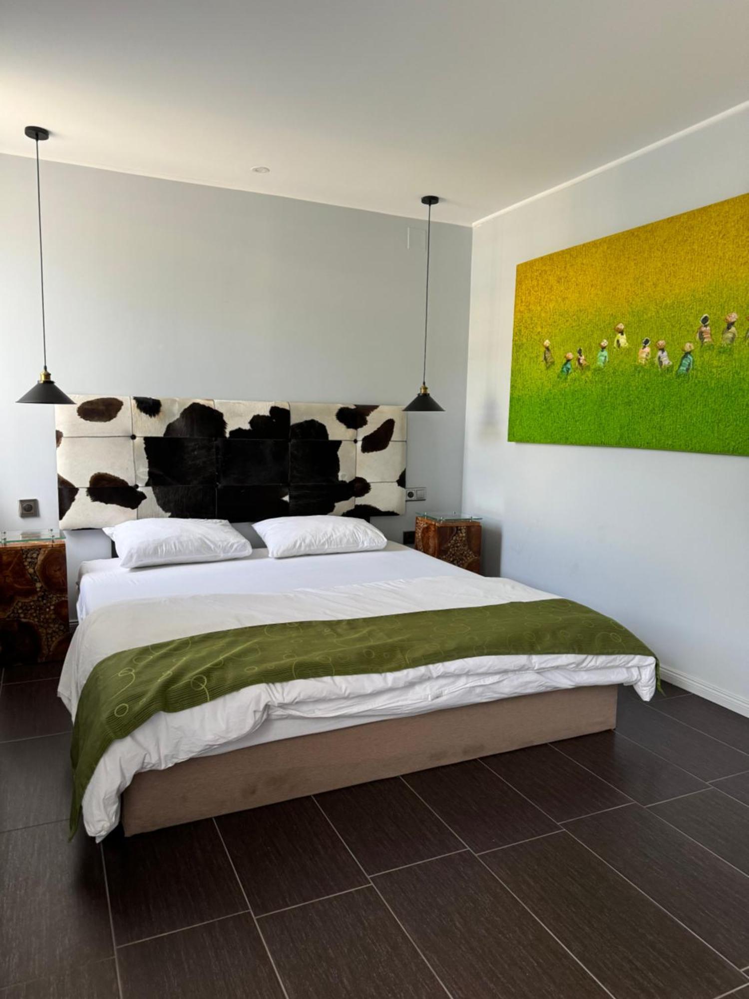 The One Apartments (Adults Only) Шиофок Экстерьер фото