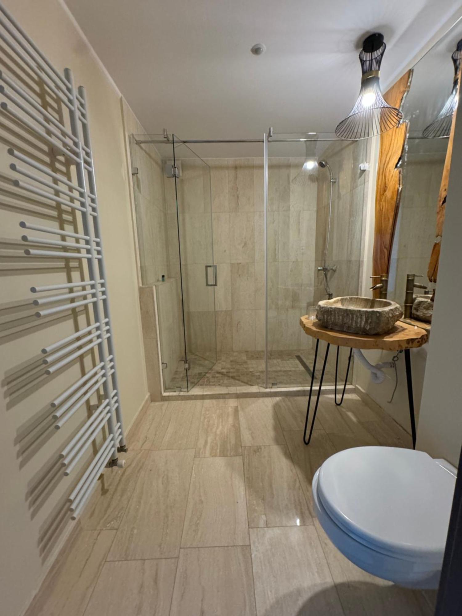 The One Apartments (Adults Only) Шиофок Экстерьер фото