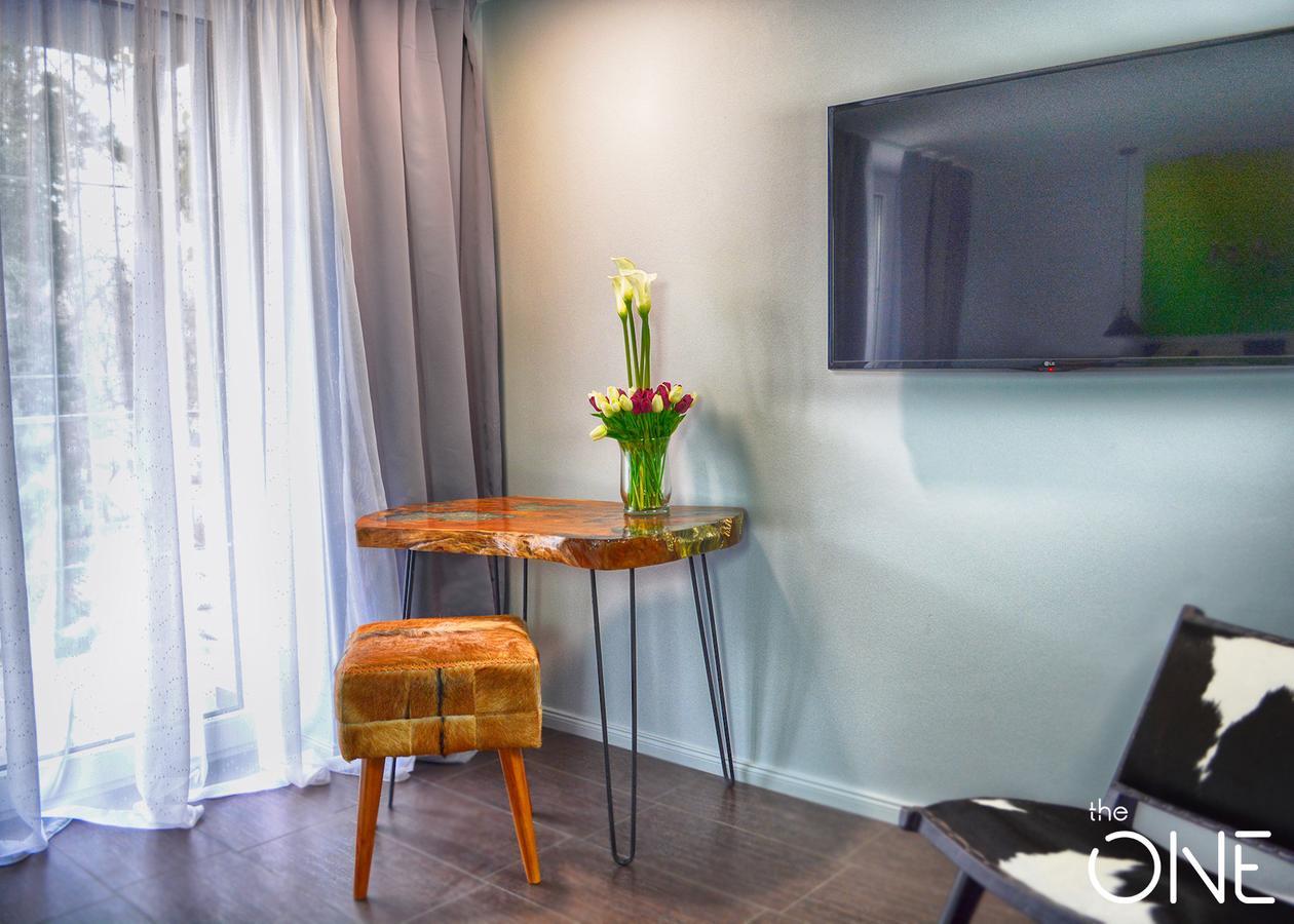 The One Apartments (Adults Only) Шиофок Экстерьер фото
