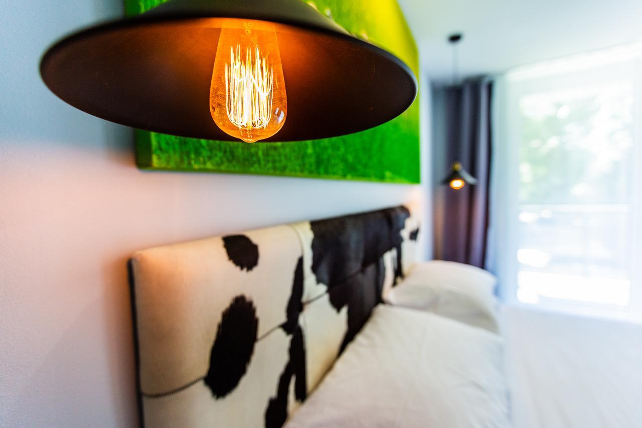 The One Apartments (Adults Only) Шиофок Экстерьер фото