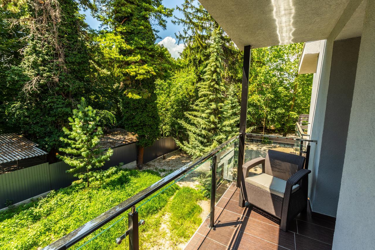 The One Apartments (Adults Only) Шиофок Экстерьер фото