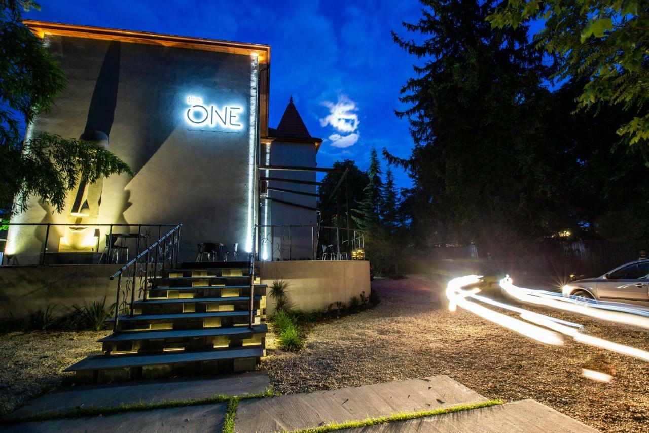 The One Apartments (Adults Only) Шиофок Экстерьер фото