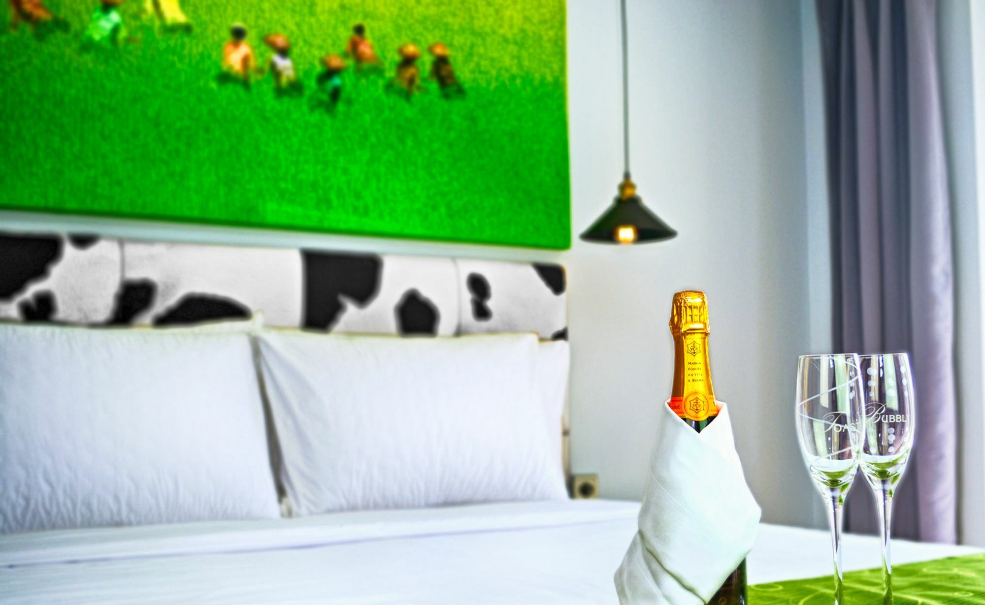 The One Apartments (Adults Only) Шиофок Экстерьер фото